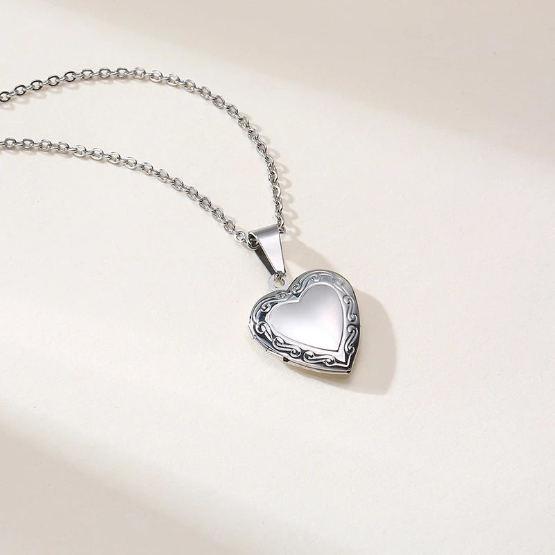 Heart photo pendant   [写真はDMまで!]