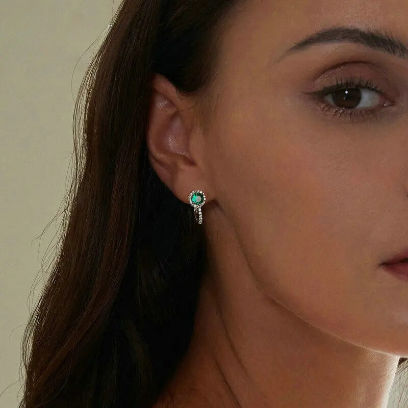 emerald green earring